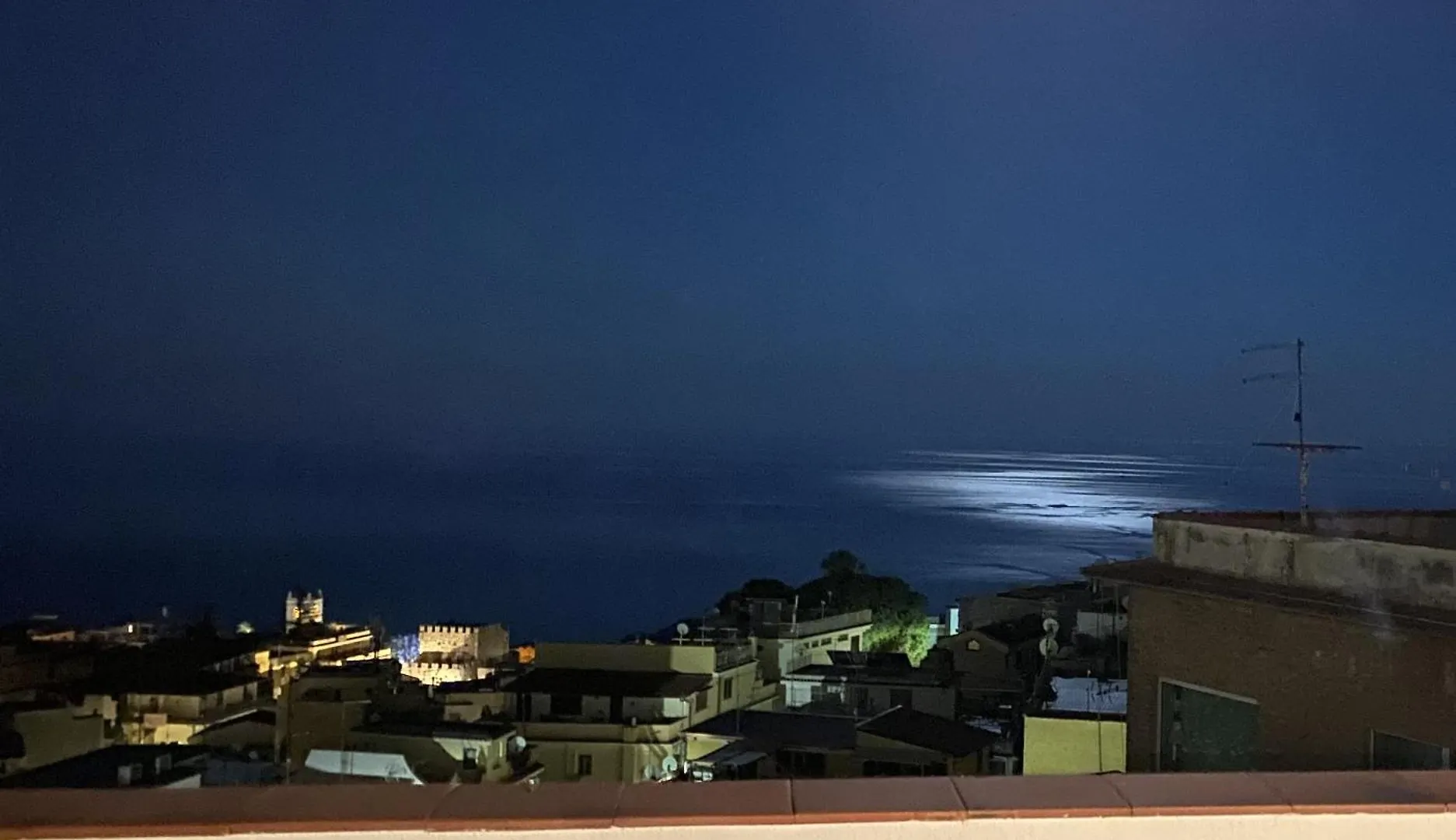 Murmuria Taormina 0*,  Italia