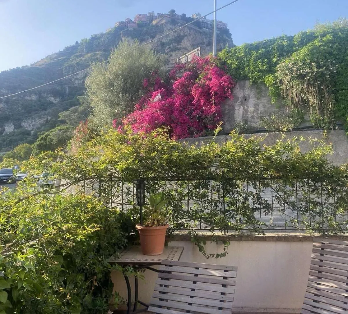 Murmuria Taormina 0*,  Italia