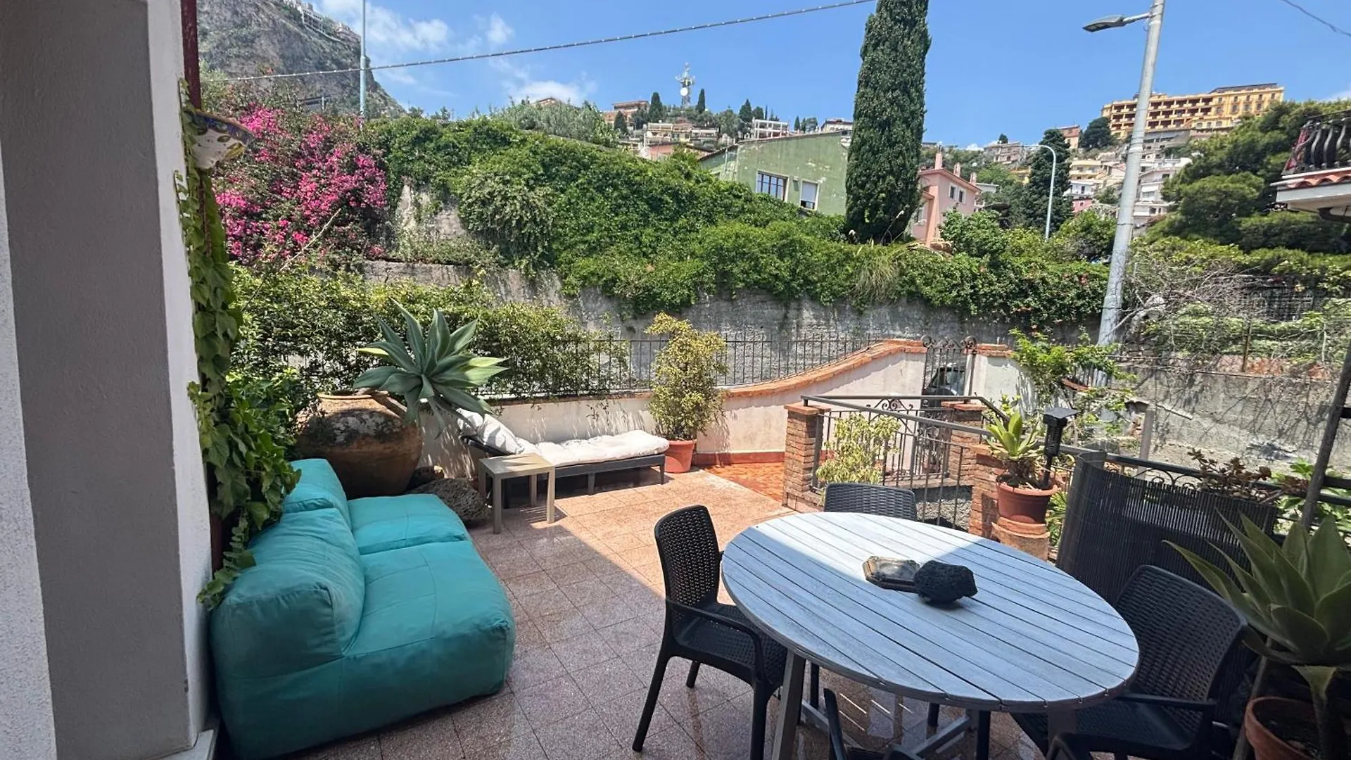 Murmuria Taormina 0*,  Italy